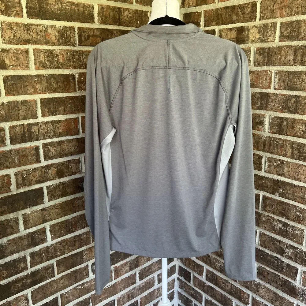 The North Face Men’s Essential Lightweight Athletic Pullover Jacket Med Gray
